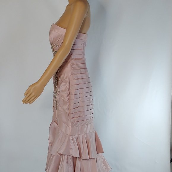 NWT Feriani Mermaid Style Formal Gown in Mauve - Picture 3 of 6